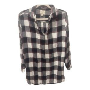 St. John’s Bay Gray & Red Plaid Long Sleeve Shirt – Women’s Size L